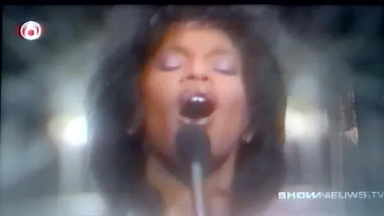 Rare   Whitney Houston improvising on a Dutch song in 1985 ALL AT ONCE