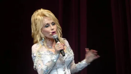 Dolly Parton - Here You Come Again - PNC  Nashville, 26.2018 ( 72 года)