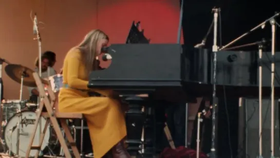 Joni Mitchell Both Sides Now Live At The Isle Of Wight Festival 1970