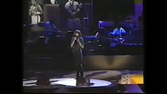 Rare 1992 rehearsal clip Whitney Houston