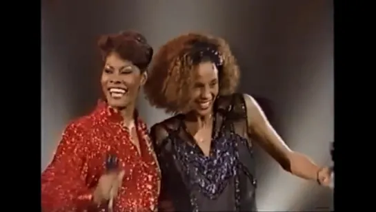 Dionne Warwick  Whitney Houston (Solid Gold) 1985