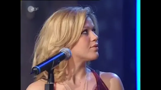 Kelly Clarckson Because Of You Live 2007