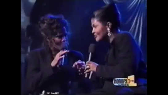 Whitney Houston & Cece Winans - 'Bridge Over Troubled Water'