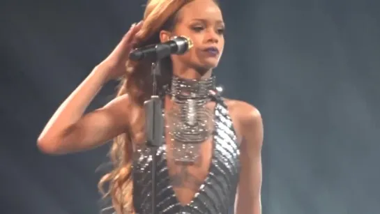 Rihanna - Diamonds World Tour March 18, 2013 Toronto,