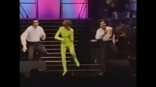 Whitney Houston - Live in Japan (Pt. 7/11) - Anymore