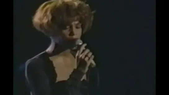 Whitney Houston - Saving All My Love For You (live Japan 1991)