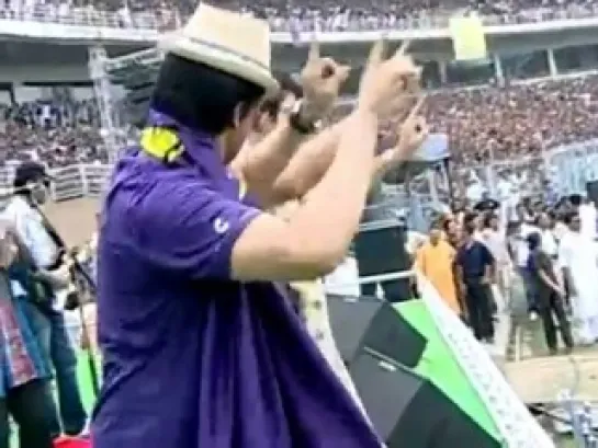 Shahrukh Khan along with Juhi Chawla danced at Eden Garden