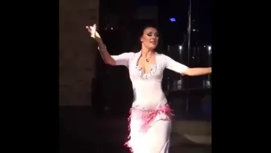 HOTTEST BELLY DANCE EVER😍🔥👌🏼