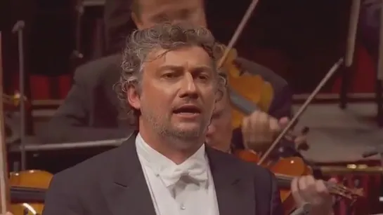 Jonas Kaufmann-Wenn es Abend wird, grüß mir mein Wien-Gräfin Mariza