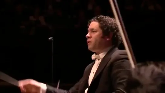 Ludwig van Beethoven Symphony No 5 Gustavo Dudamel HD