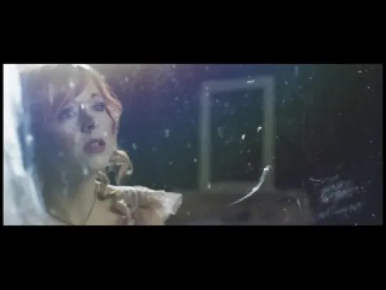 Lindsey Stirling ft. Lzzy Hale - Shatter Me