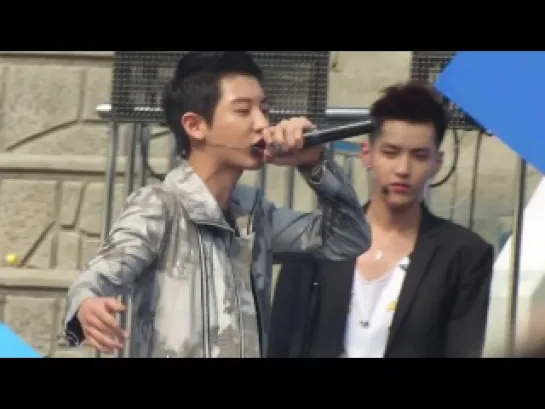 [FANCAM] 130525 Chanyeol Rap @  Kyungbok Family Festival