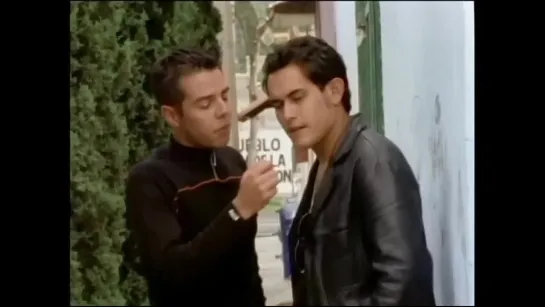 Narcos Gay (2002) Película completa