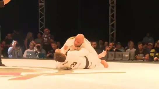 Osvaldo Moizinho - Nicolas Welker. ACB JJ 10