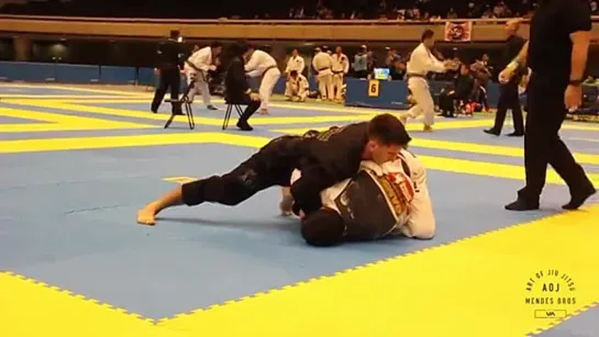 Guilherme Mendes -  Tsukada Ichitaro.(Гильерме Мендес - Тсукада Ихитаро). 2014 Rickson Cup.