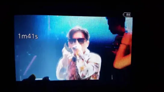 151009 [Fancam] Infinite Effect in London (England) ~ Hoya - Sorry, I'm Busy (Infinite H)