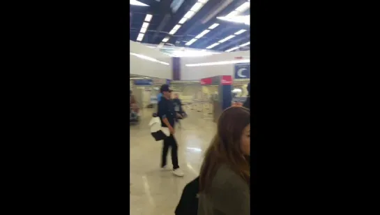 151008 [Fancam] Paris Orly Airport ~ Infinite