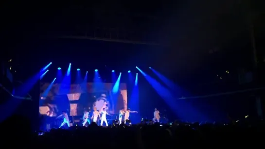 151007 [Fancam] Infinite Effect in Paris (France) ~ Tic Toc