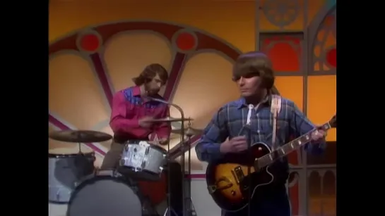 Creedence Clearwater Revival - Proud Mary (1969)