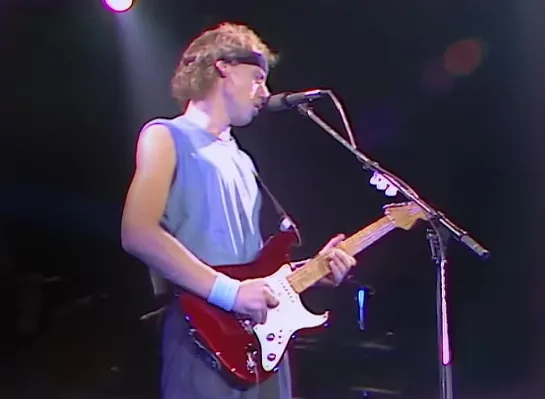 Dire Straits - So Far Away (Live at Wembley 1985)