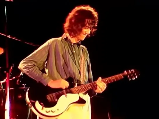 Led Zeppelin - Kashmir (Live at Knebworth 1979)