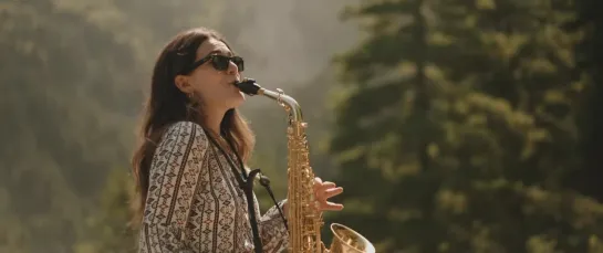 The Beatles - Here Comes The Sun _ Sax Cover _ Alexandra Ilieva _ Thomann