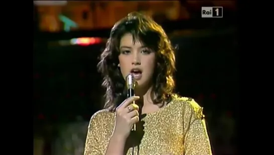 Phoebe Cates_Paradise ("Discoring" Rai 1 /Italia/ 1982)