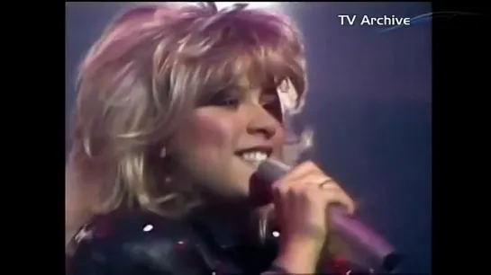 Samantha Fox_Nothing's Gonna Stop Me Now ("The Roxy" ITV /Newcastle, UK/ 16.06.1987)