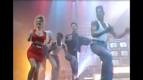 Kylie Minogue_The Loco-Motion ("Top of the Pops" BBC1 /UK/ 04.08.1988)