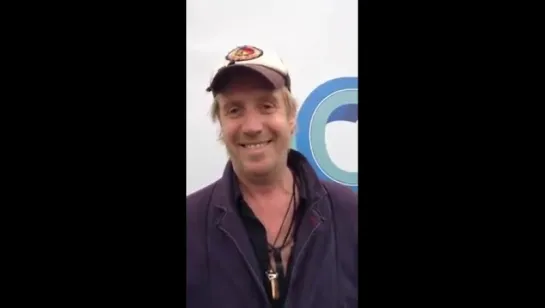 Rhys Ifans yn croesawi Dyfarniad Pentrecelyn