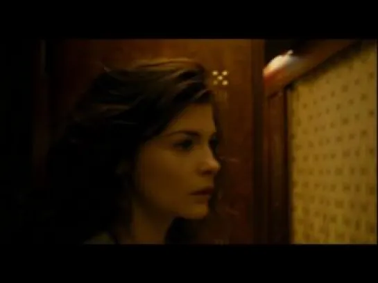 Chanel no 5 ad with Audrey Tautou & Leica