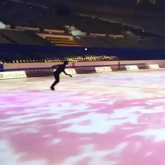 Yuzuru Hanyu FAOI 2019 4T+3A+3A @yuzuuzu (Instagram) 06.06.19