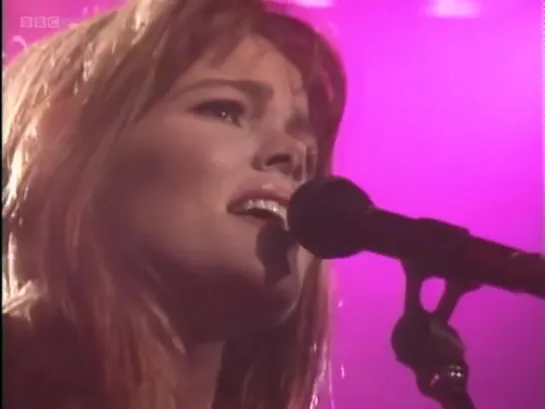 Belinda Carlisle - Heaven Is A Place On Earth 1988 (HQ Audio, Top Of The Pops)