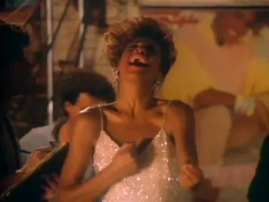 Whitney Houston - Greatest Love Of All (Official Music Video)