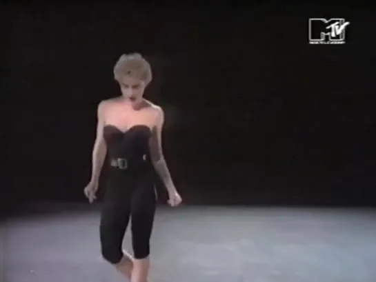 MADONNA – Papa Dont Preach (MTV EUROPE 1986)