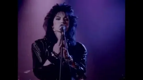 Joan Jett  The Blackhearts - I Hate Myself for Loving You - 1988 - Official Vid