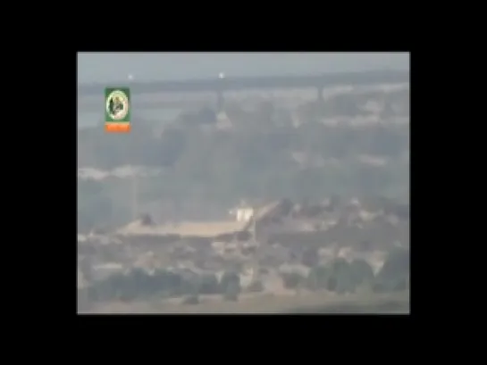 Gaza _ Le Hamas détruit en direct un tank israélien avec un missile kornet (12_07_2014)