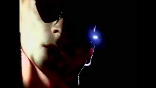 The Sisters Of Mercy - Under The Gun