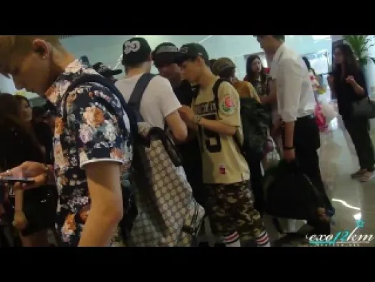 [FANCAM] 130603 EXO (Chen focus) @ Changsha Airport