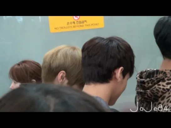 120914 인천공항 출국 EXO-M LUHAN, CHEN