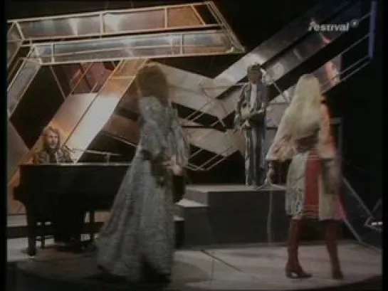 ABBA "Waterloo" (Top of the Pop's) (25-12-1974)