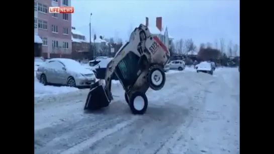 Танцующий снегоуборщик в Краснознаменске