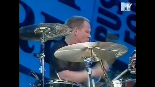 Sex Pistols ― God save The Queen (Phoenix festival, 1996)