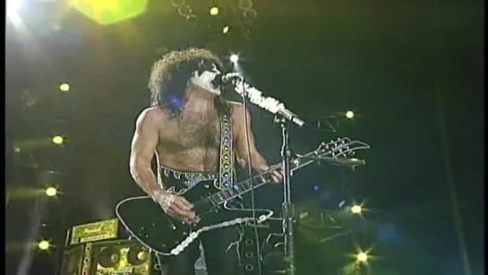 KISS - I Was Made For Lovin You (Live At Dodger Stadium) - 1998