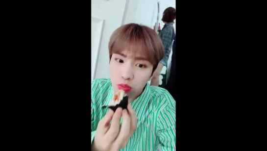 [TWITTER] 12.09.2017 @ offclASTRO