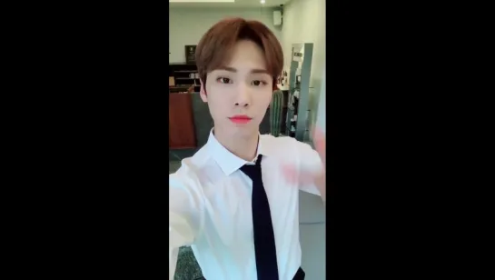 [TWITTER] 08.09.2017 @ offclASTRO