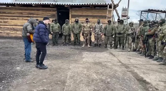 SHAMAN выступил перед мобилизованными на военной базе в Херсонской области.