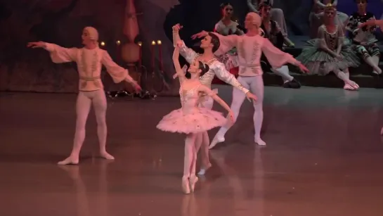 &The Nutcracker - ballet (Mariinsky Theatre; Novikova, Batoeva, Martynyuk)