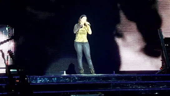 LAURA PAUSINI — Un hecho obvio - 2009 - Madrid