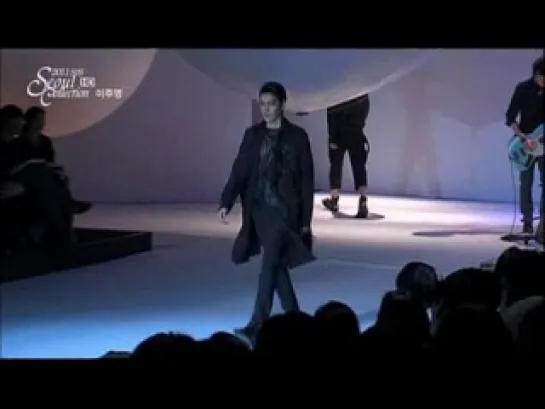 [CATWALK] Resurrection весна/лето 2011